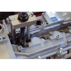 Zestaw narzędzi do demontażu wtryskiwaczy w silnikach Mercedes 2.1L, 2.2L, 3.0 V6 oraz Chrysler - Beta 1462/KMRC